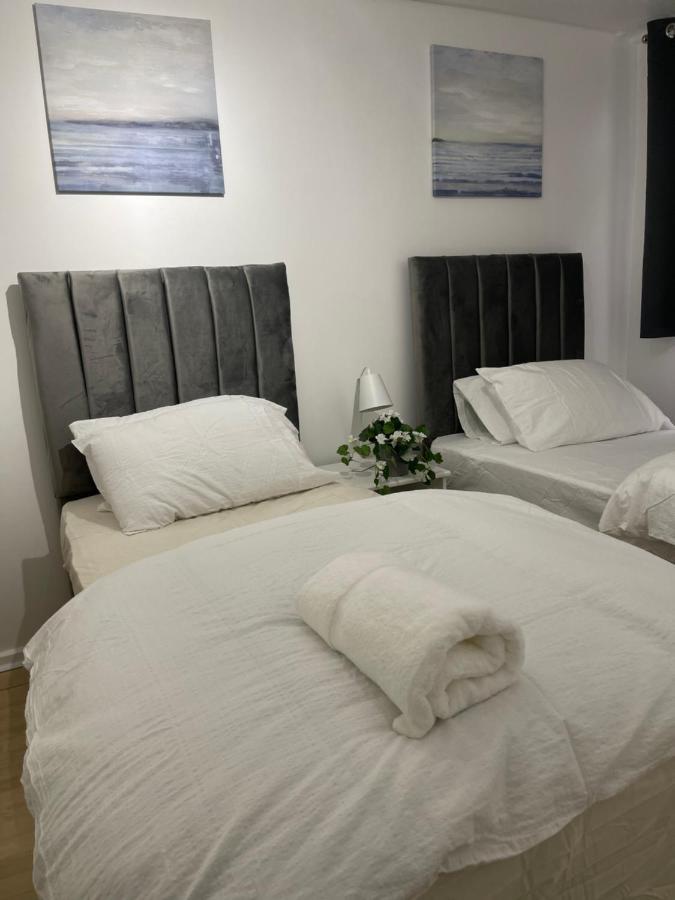 Newsuites London Exterior photo
